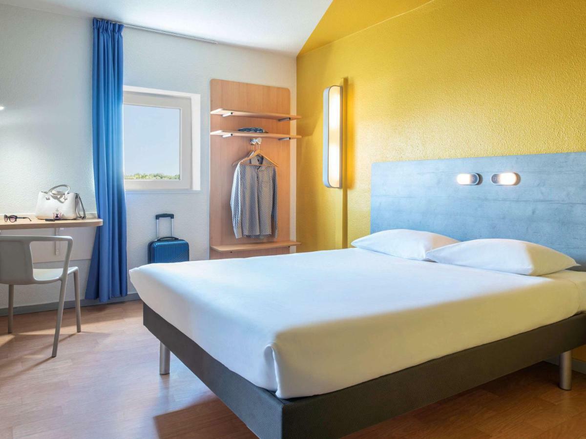 Ibis Budget Grigny Centre Exteriör bild