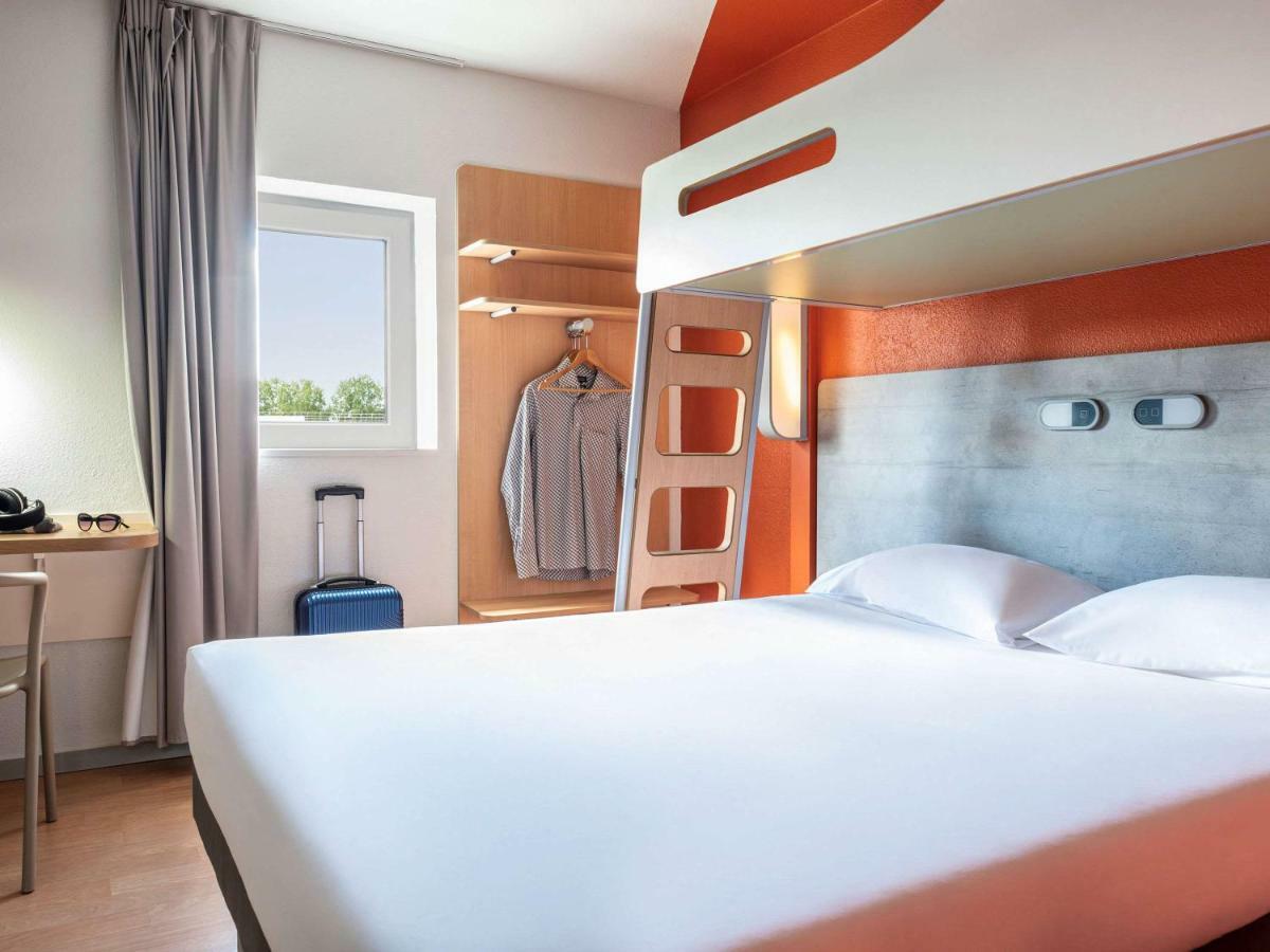 Ibis Budget Grigny Centre Exteriör bild
