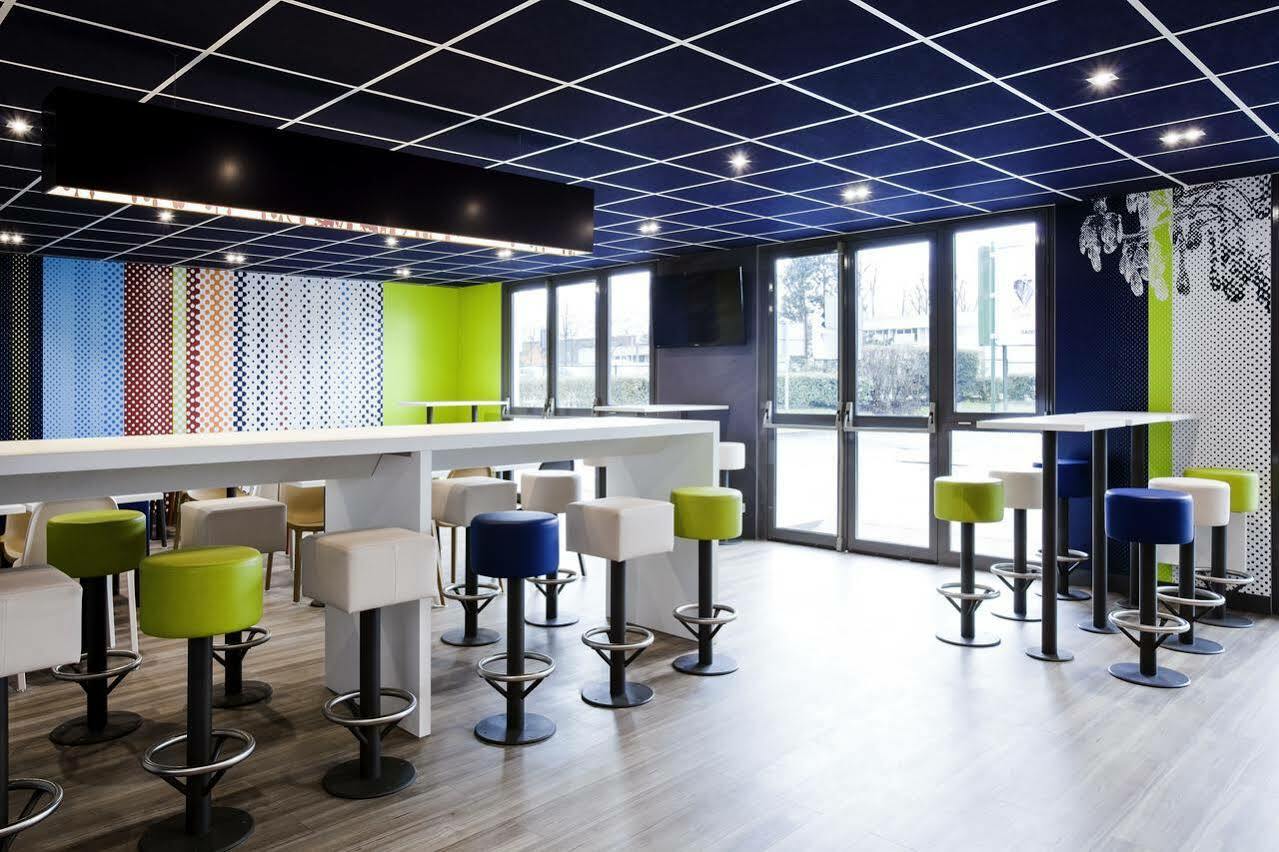Ibis Budget Grigny Centre Exteriör bild