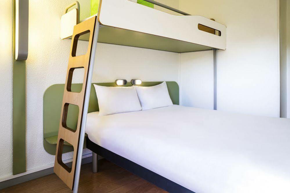 Ibis Budget Grigny Centre Exteriör bild
